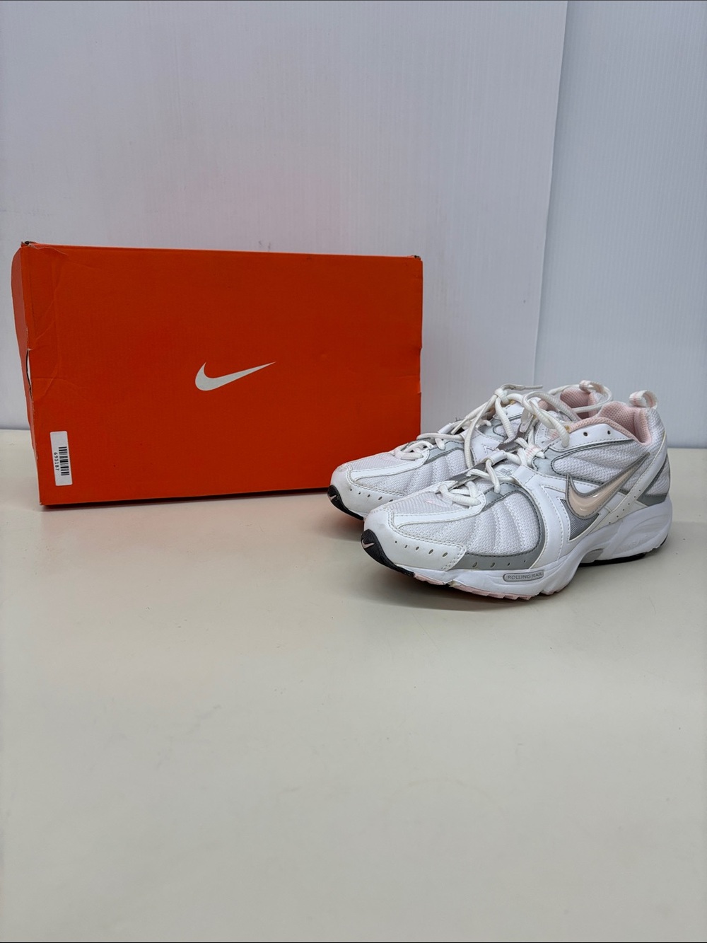 Nike White and Silver Women's Walking Shoes with Pink Lining